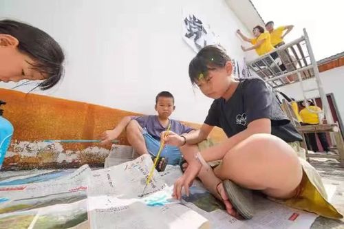 和小朋友一起工作